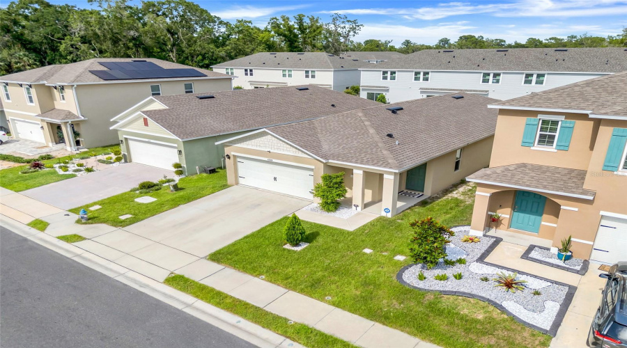 DAVENPORT, Florida 33837, 3 Bedrooms Bedrooms, ,2 BathroomsBathrooms,Residential,For Sale,BERRY,MFRTB8395769