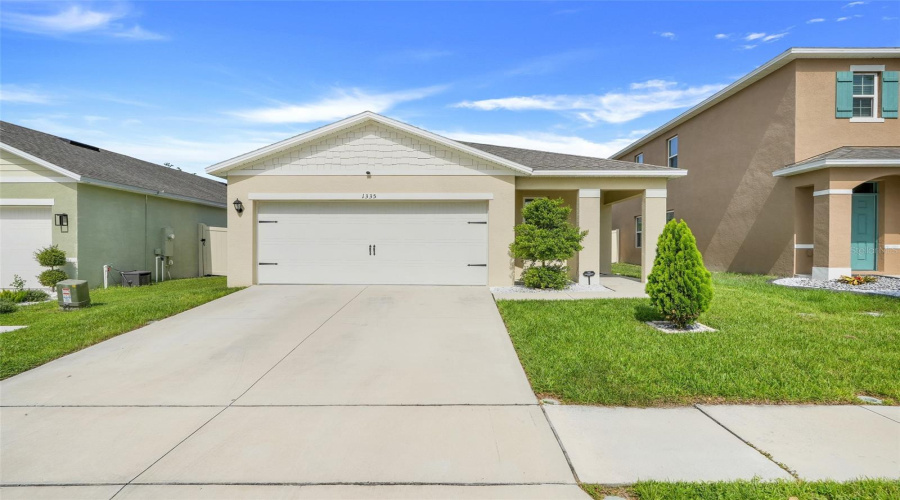 DAVENPORT, Florida 33837, 3 Bedrooms Bedrooms, ,2 BathroomsBathrooms,Residential,For Sale,BERRY,MFRTB8395769