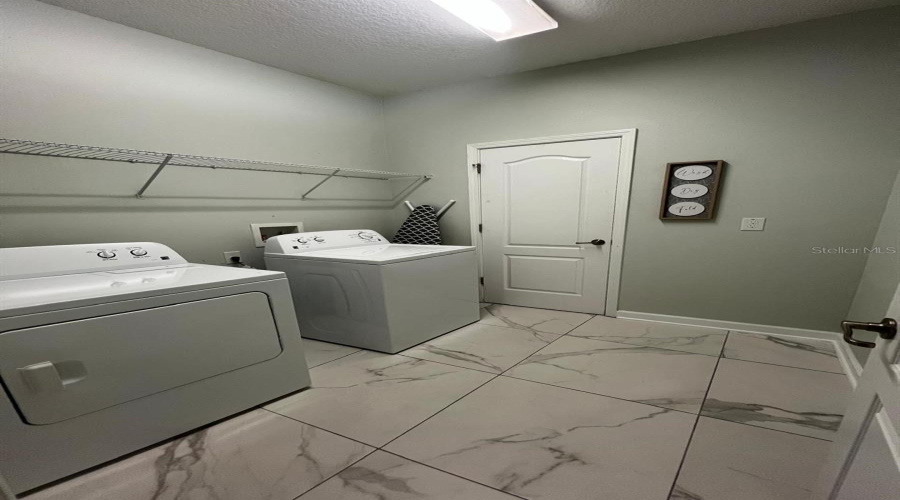 KISSIMMEE, Florida 34747, 5 Bedrooms Bedrooms, ,5 BathroomsBathrooms,Residential,For Sale,CANDY PALM,0,MFRO6316693