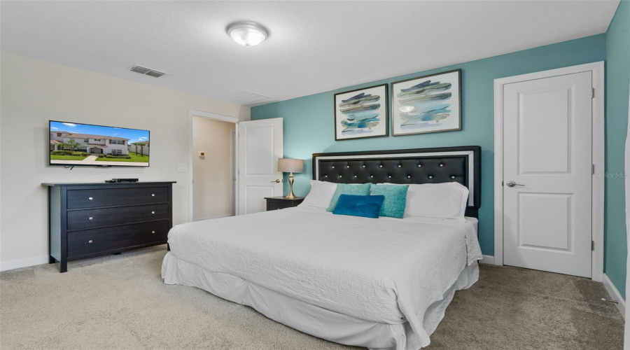 DAVENPORT, Florida 33896, 5 Bedrooms Bedrooms, ,4 BathroomsBathrooms,Residential,For Sale,STINGER,MFRS5128773
