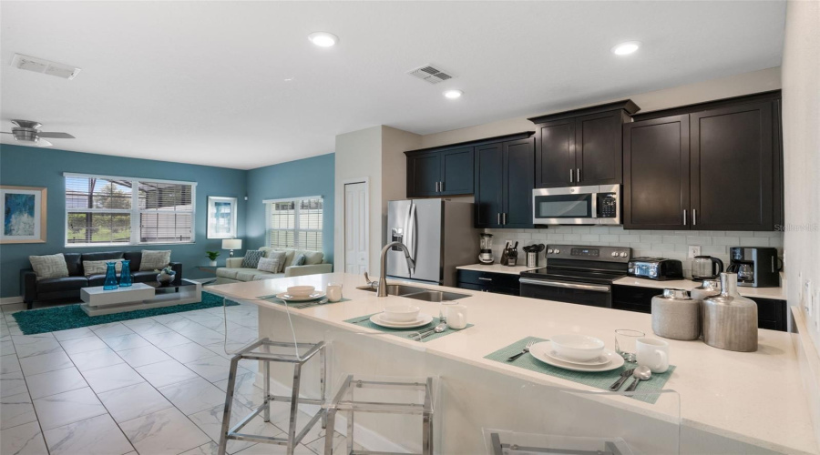 DAVENPORT, Florida 33896, 5 Bedrooms Bedrooms, ,4 BathroomsBathrooms,Residential,For Sale,STINGER,MFRS5128773