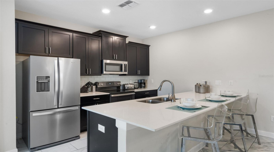DAVENPORT, Florida 33896, 5 Bedrooms Bedrooms, ,4 BathroomsBathrooms,Residential,For Sale,STINGER,MFRS5128773