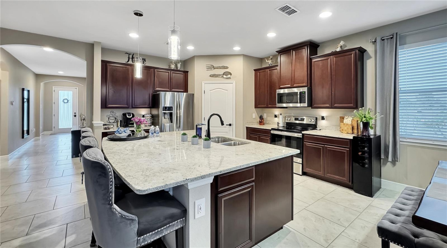 DAVENPORT, Florida 33837, 5 Bedrooms Bedrooms, ,4 BathroomsBathrooms,Residential,For Sale,WHIRLAWAY,MFRS5128736
