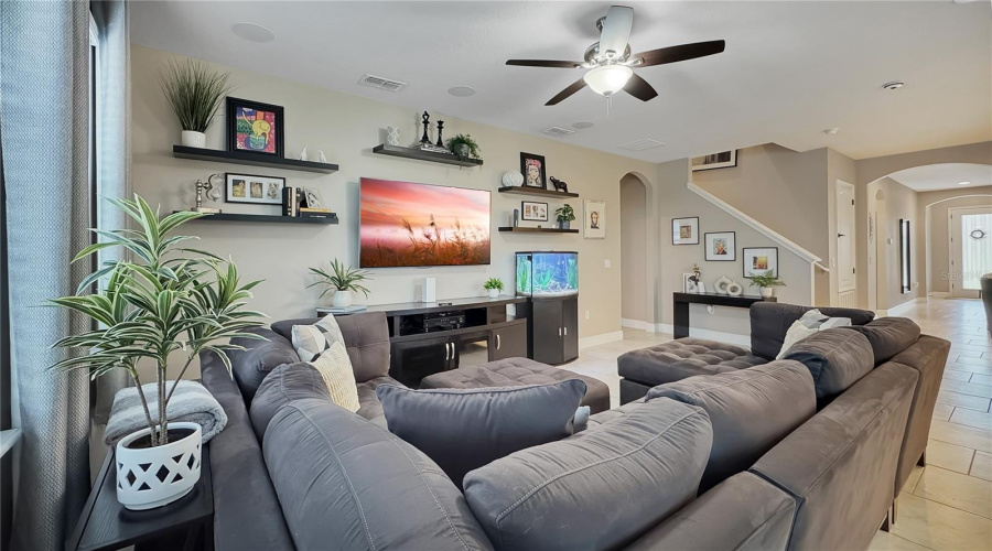 DAVENPORT, Florida 33837, 5 Bedrooms Bedrooms, ,4 BathroomsBathrooms,Residential,For Sale,WHIRLAWAY,MFRS5128736