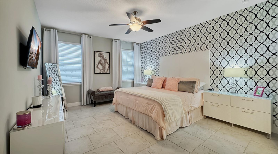 DAVENPORT, Florida 33837, 5 Bedrooms Bedrooms, ,4 BathroomsBathrooms,Residential,For Sale,WHIRLAWAY,MFRS5128736