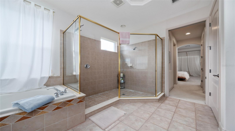 MASTER BATH 2