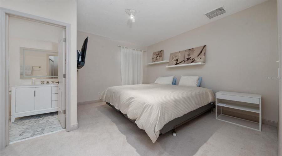 ENSUITE 3 BATH 3