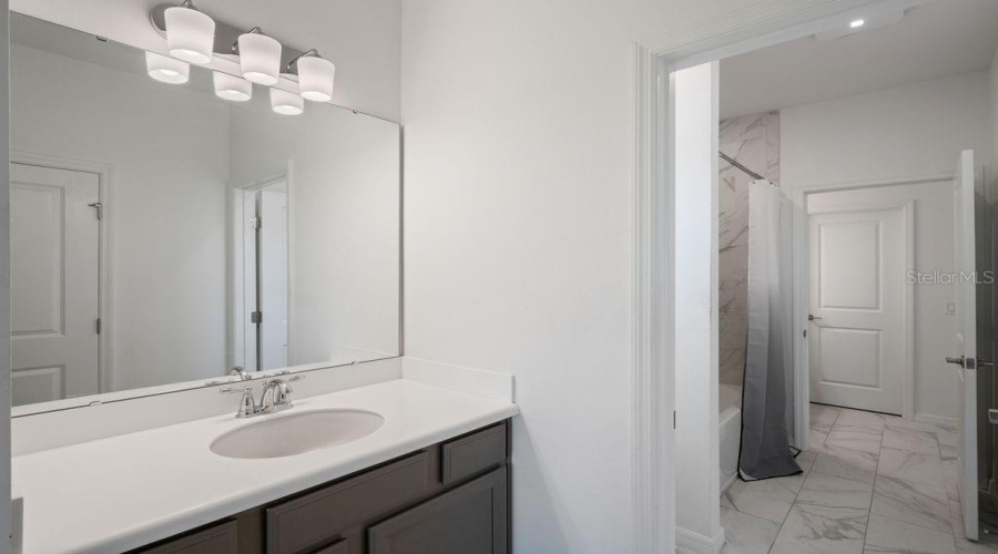 KISSIMMEE, Florida 34746, 6 Bedrooms Bedrooms, ,4 BathroomsBathrooms,Residential,For Sale,GATEWAY,MFRO6316832