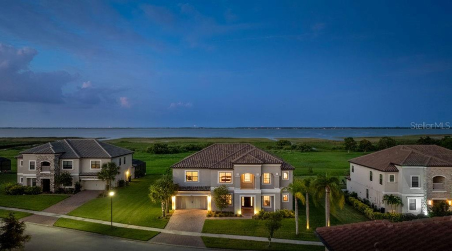 KISSIMMEE, Florida 34746, 6 Bedrooms Bedrooms, ,4 BathroomsBathrooms,Residential,For Sale,GATEWAY,MFRO6316832