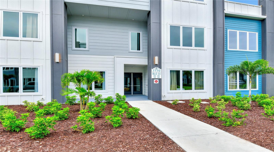 Front Area & Entry