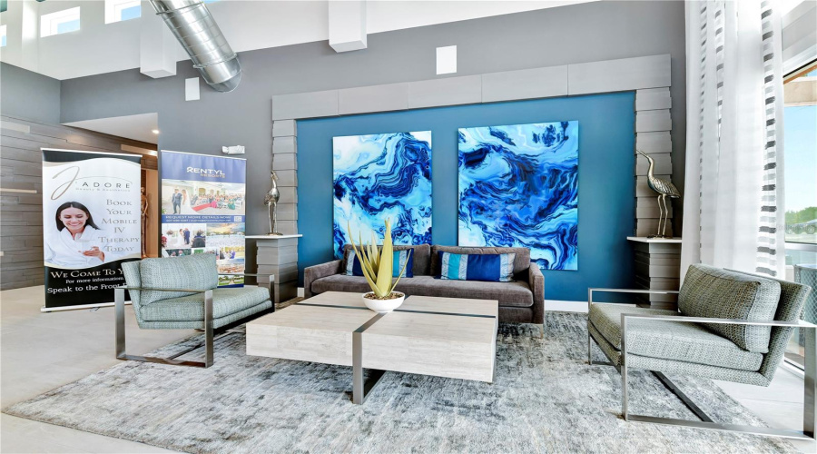 Clubhouse: Resort-style clubhouse