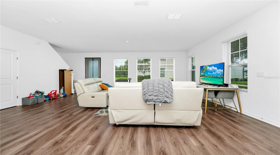 DAVENPORT, Florida 33896, 3 Bedrooms Bedrooms, ,2 BathroomsBathrooms,Residential,For Sale,BENOI,MFRO6317537