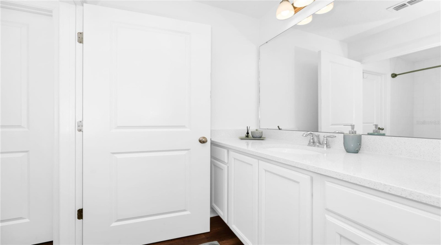 DAVENPORT, Florida 33896, 3 Bedrooms Bedrooms, ,2 BathroomsBathrooms,Residential,For Sale,BENOI,MFRO6317537