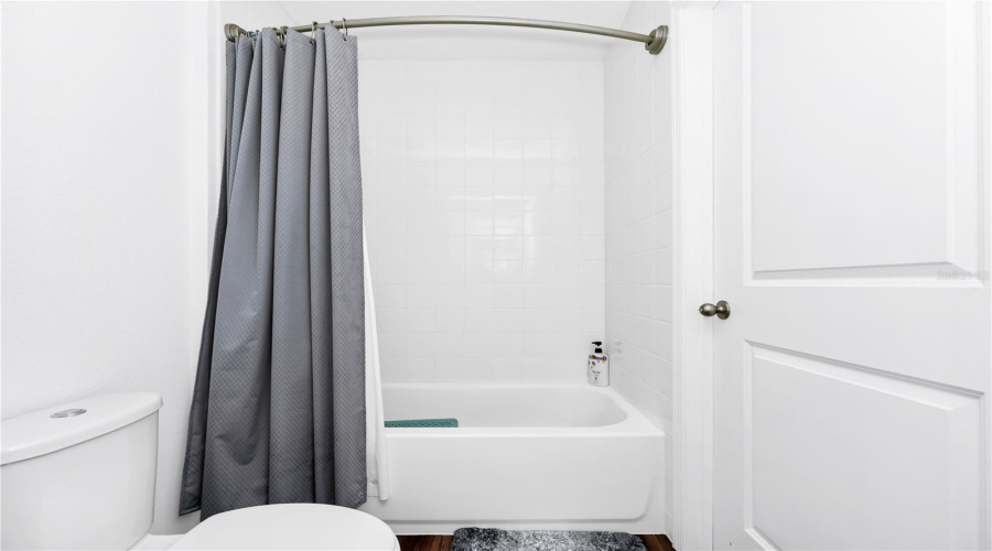 DAVENPORT, Florida 33896, 3 Bedrooms Bedrooms, ,2 BathroomsBathrooms,Residential,For Sale,BENOI,MFRO6317537