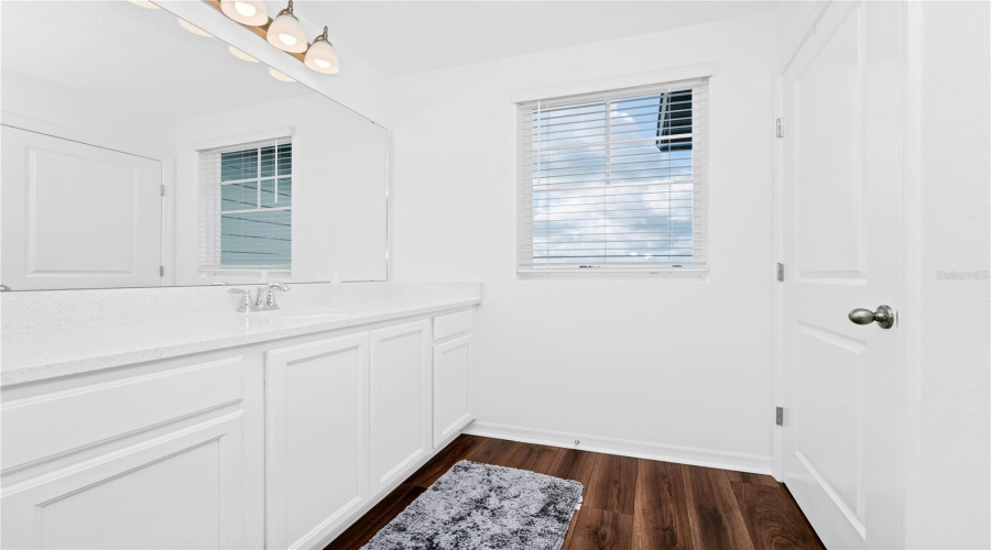 DAVENPORT, Florida 33896, 3 Bedrooms Bedrooms, ,2 BathroomsBathrooms,Residential,For Sale,BENOI,MFRO6317537