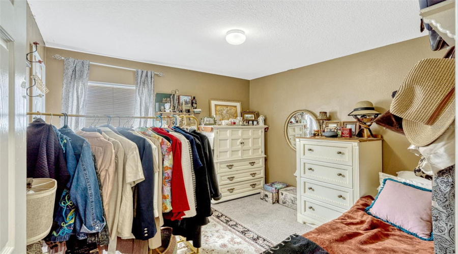KISSIMMEE, Florida 34747, 4 Bedrooms Bedrooms, ,2 BathroomsBathrooms,Residential,For Sale,FAN PALM,MFRO6317015