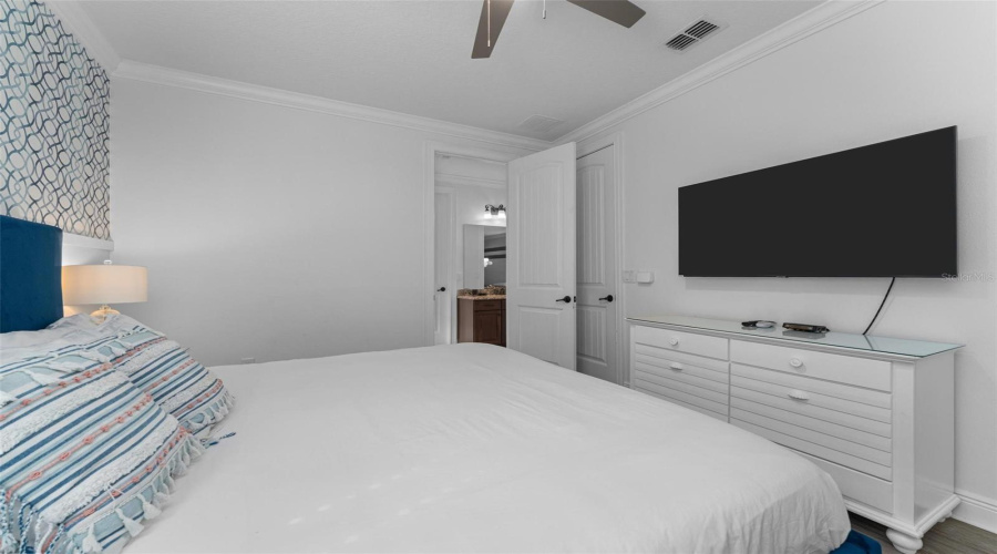 REUNION, Florida 34747, 5 Bedrooms Bedrooms, ,4 BathroomsBathrooms,Residential,For Sale,CASTLE PINES,0,MFRO6317053