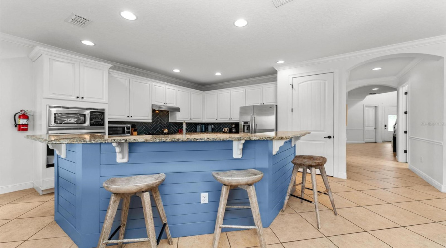 REUNION, Florida 34747, 5 Bedrooms Bedrooms, ,4 BathroomsBathrooms,Residential,For Sale,CASTLE PINES,0,MFRO6317053