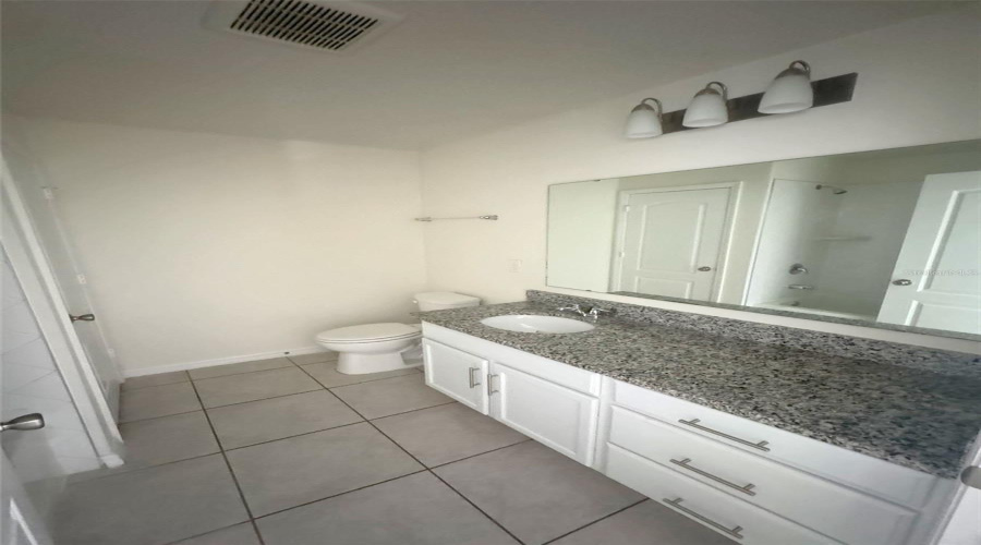 DAVENPORT, Florida 33896, 4 Bedrooms Bedrooms, ,2 BathroomsBathrooms,Residential,For Sale,VENICE,MFRO6317184