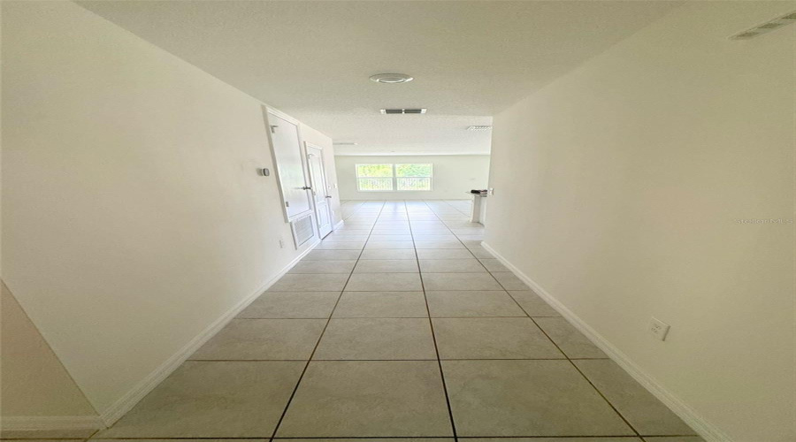 DAVENPORT, Florida 33896, 4 Bedrooms Bedrooms, ,2 BathroomsBathrooms,Residential,For Sale,VENICE,MFRO6317184