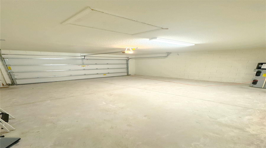 DAVENPORT, Florida 33896, 4 Bedrooms Bedrooms, ,2 BathroomsBathrooms,Residential,For Sale,VENICE,MFRO6317184