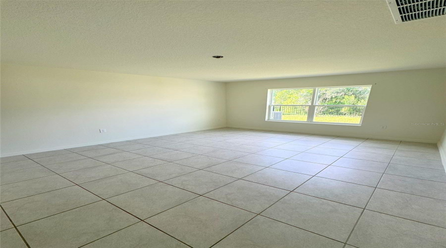 DAVENPORT, Florida 33896, 4 Bedrooms Bedrooms, ,2 BathroomsBathrooms,Residential,For Sale,VENICE,MFRO6317184