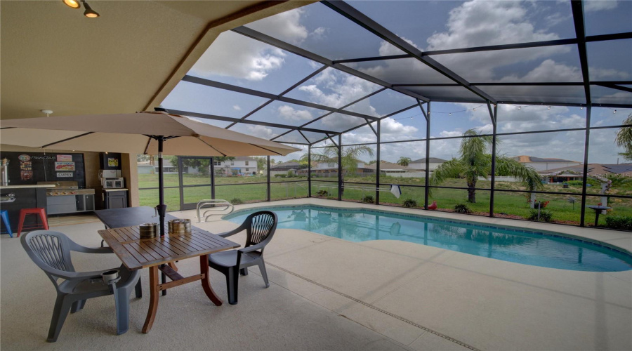 DAVENPORT, Florida 33897, 3 Bedrooms Bedrooms, ,3 BathroomsBathrooms,Residential,For Sale,OLD BRIDGE,0,MFRO6317241