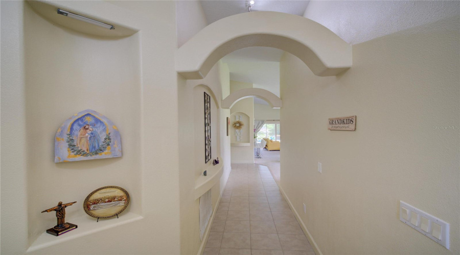 DAVENPORT, Florida 33897, 3 Bedrooms Bedrooms, ,3 BathroomsBathrooms,Residential,For Sale,OLD BRIDGE,0,MFRO6317241