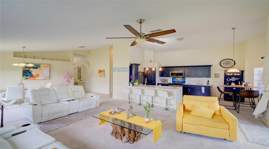 DAVENPORT, Florida 33897, 3 Bedrooms Bedrooms, ,3 BathroomsBathrooms,Residential,For Sale,OLD BRIDGE,0,MFRO6317241
