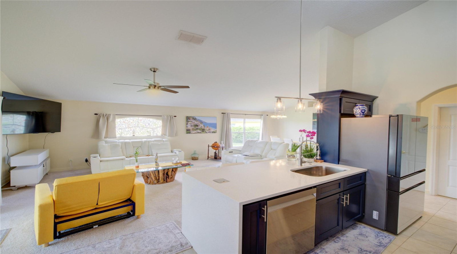 DAVENPORT, Florida 33897, 3 Bedrooms Bedrooms, ,3 BathroomsBathrooms,Residential,For Sale,OLD BRIDGE,0,MFRO6317241