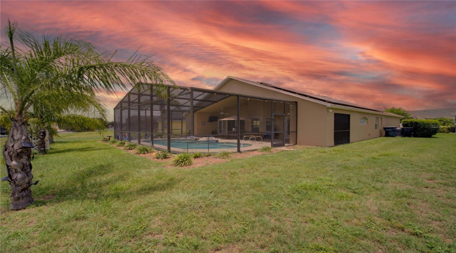DAVENPORT, Florida 33897, 3 Bedrooms Bedrooms, ,3 BathroomsBathrooms,Residential,For Sale,OLD BRIDGE,0,MFRO6317241
