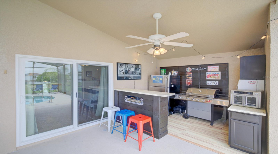 DAVENPORT, Florida 33897, 3 Bedrooms Bedrooms, ,3 BathroomsBathrooms,Residential,For Sale,OLD BRIDGE,0,MFRO6317241