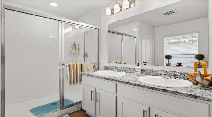 KISSIMMEE, Florida 34746, 4 Bedrooms Bedrooms, ,2 BathroomsBathrooms,Residential,For Sale,CASA DEL REY,0,MFRG5098200