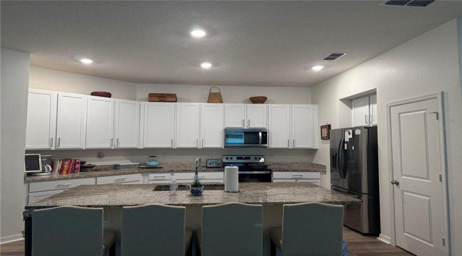 KISSIMMEE, Florida 34746, 4 Bedrooms Bedrooms, ,2 BathroomsBathrooms,Residential,For Sale,CASA DEL REY,MFRG5098200
