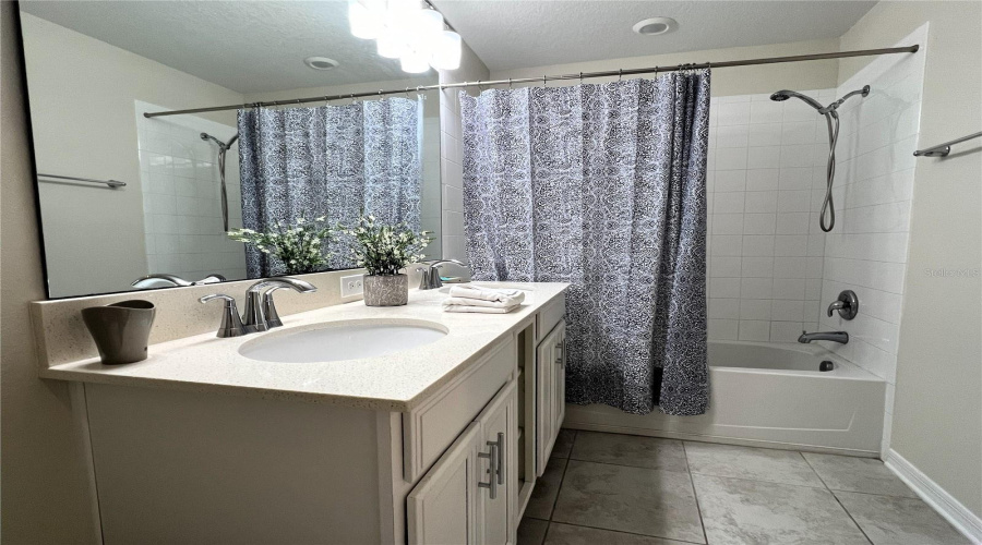 KISSIMMEE, Florida 34746, 2 Bedrooms Bedrooms, ,2 BathroomsBathrooms,Residential,For Sale,CLOCK TOWER,MFRO6317559