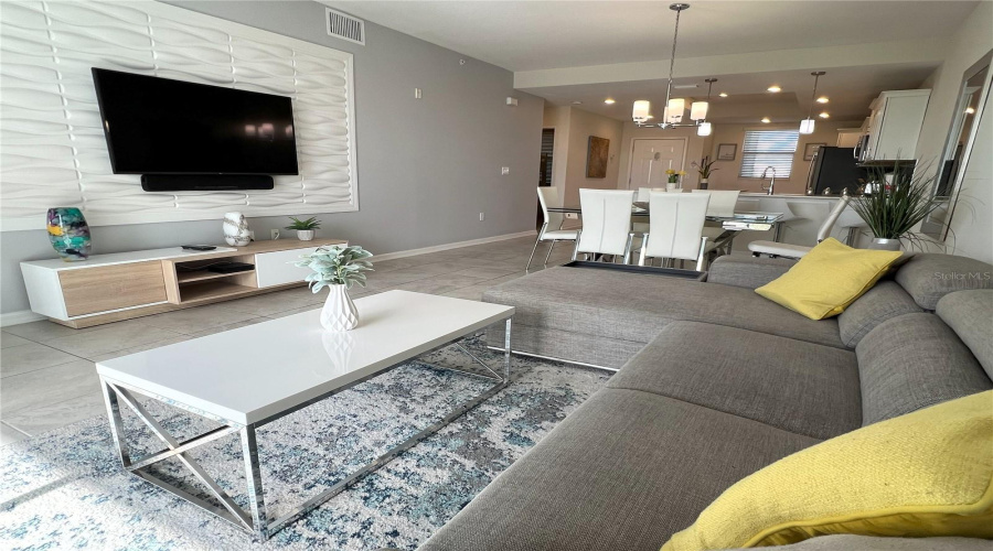 KISSIMMEE, Florida 34746, 2 Bedrooms Bedrooms, ,2 BathroomsBathrooms,Residential,For Sale,CLOCK TOWER,MFRO6317559