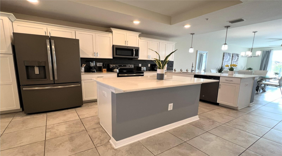 KISSIMMEE, Florida 34746, 2 Bedrooms Bedrooms, ,2 BathroomsBathrooms,Residential,For Sale,CLOCK TOWER,MFRO6317559
