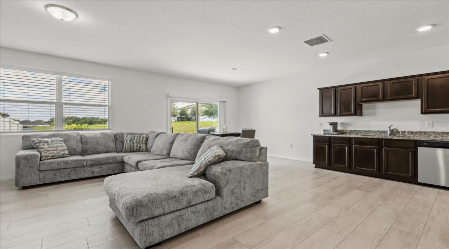 DAVENPORT, Florida 33837, 3 Bedrooms Bedrooms, ,2 BathroomsBathrooms,Residential,For Sale,GRANDIN,MFRO6317485