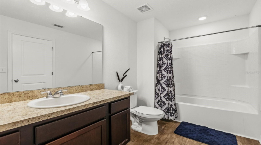 DAVENPORT, Florida 33837, 3 Bedrooms Bedrooms, ,2 BathroomsBathrooms,Residential,For Sale,GRANDIN,MFRO6317485