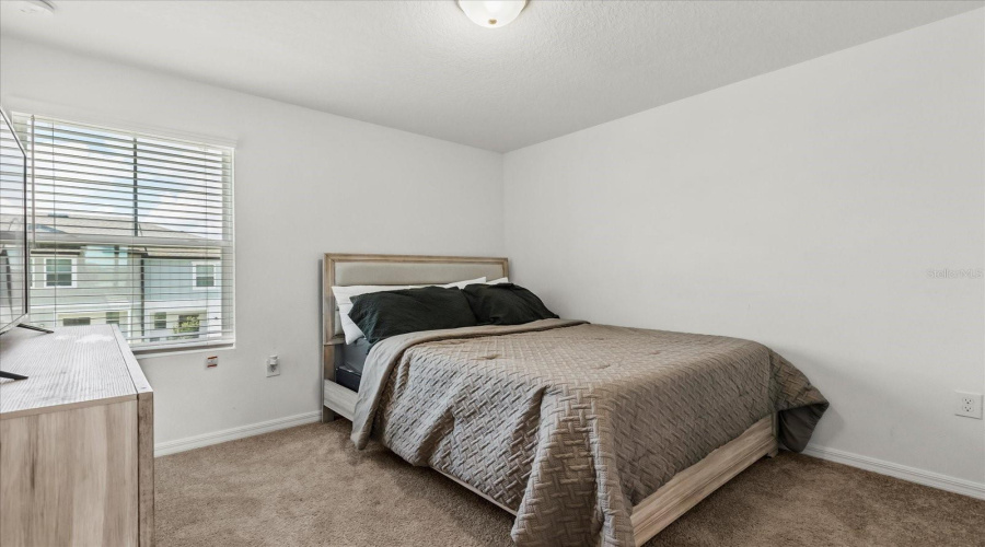 DAVENPORT, Florida 33837, 3 Bedrooms Bedrooms, ,2 BathroomsBathrooms,Residential,For Sale,GRANDIN,MFRO6317485