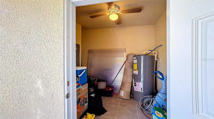 KISSIMMEE, Florida 34746, 3 Bedrooms Bedrooms, ,2 BathroomsBathrooms,Residential,For Sale,CORAL CASTLE,MFRS5128664