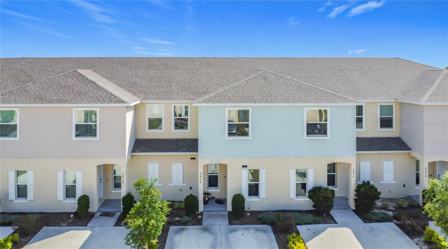 KISSIMMEE, Florida 34746, 3 Bedrooms Bedrooms, ,2 BathroomsBathrooms,Residential,For Sale,CORAL CASTLE,MFRS5128664