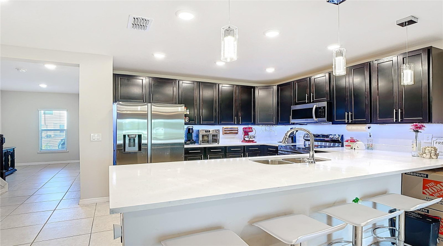 KISSIMMEE, Florida 34746, 3 Bedrooms Bedrooms, ,2 BathroomsBathrooms,Residential,For Sale,CORAL CASTLE,MFRS5128664