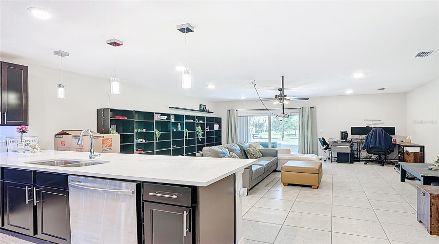 KISSIMMEE, Florida 34746, 3 Bedrooms Bedrooms, ,2 BathroomsBathrooms,Residential,For Sale,CORAL CASTLE,MFRS5128664