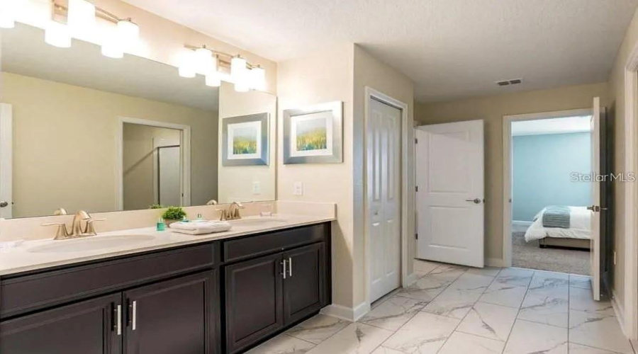 DAVENPORT, Florida 33896, 8 Bedrooms Bedrooms, ,5 BathroomsBathrooms,Residential,For Sale,PLUNKER,MFRO6308449