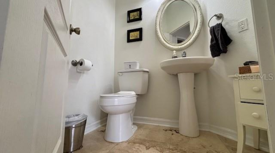 1/2 bath