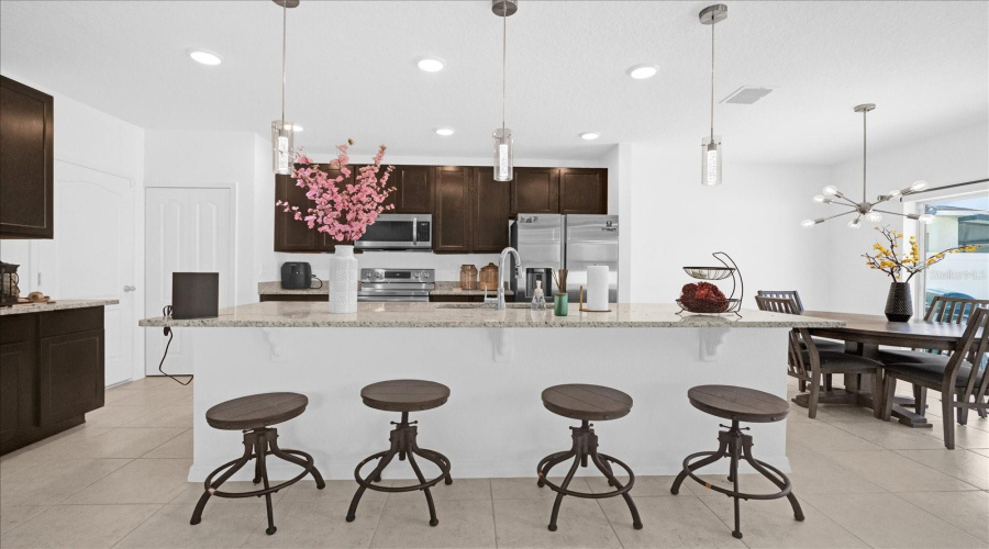 KISSIMMEE, Florida 34746, 4 Bedrooms Bedrooms, ,2 BathroomsBathrooms,Residential,For Sale,DESERT ROSE,MFRO6316977