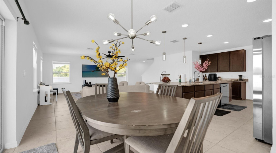 KISSIMMEE, Florida 34746, 4 Bedrooms Bedrooms, ,2 BathroomsBathrooms,Residential,For Sale,DESERT ROSE,MFRO6316977
