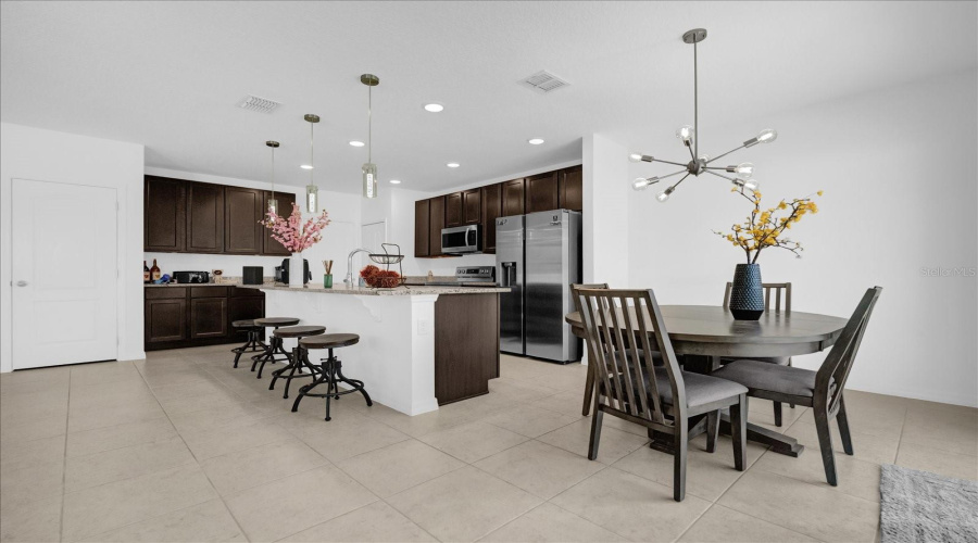 KISSIMMEE, Florida 34746, 4 Bedrooms Bedrooms, ,2 BathroomsBathrooms,Residential,For Sale,DESERT ROSE,MFRO6316977