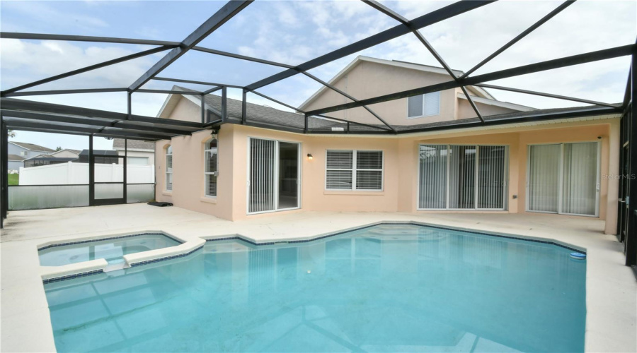 DAVENPORT, Florida 33897, 5 Bedrooms Bedrooms, ,3 BathroomsBathrooms,Residential,For Sale,CORVINA,0,MFRO6316601